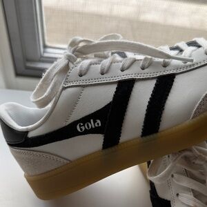 Gola White and Black womens leather Sneakers